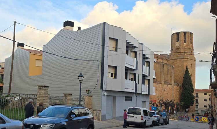 Rehabilitació integral de 6 hagitatges a C. J.M.Martorell 1, Alcover